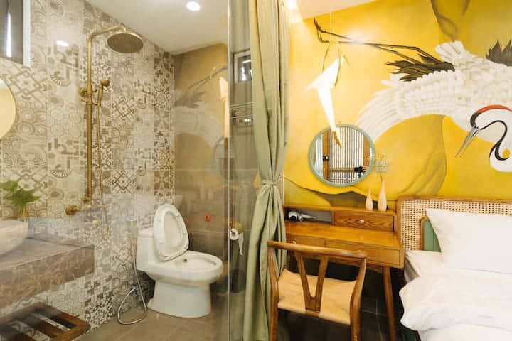 yellow room crane house hoan kiem ha noi 