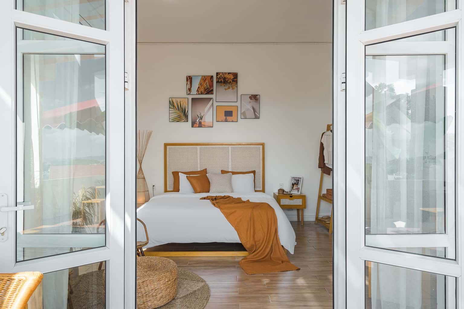 autumn villa orestay ha long