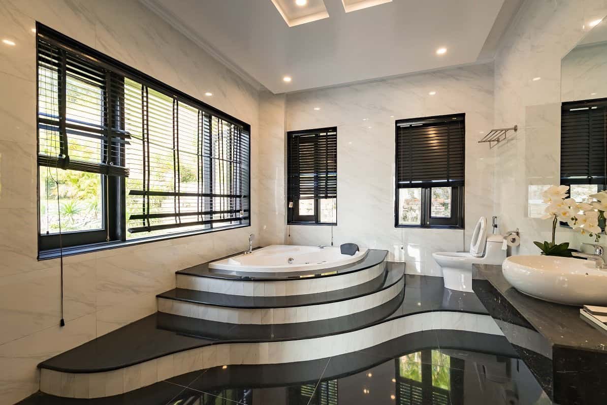winter villa orestay ha long