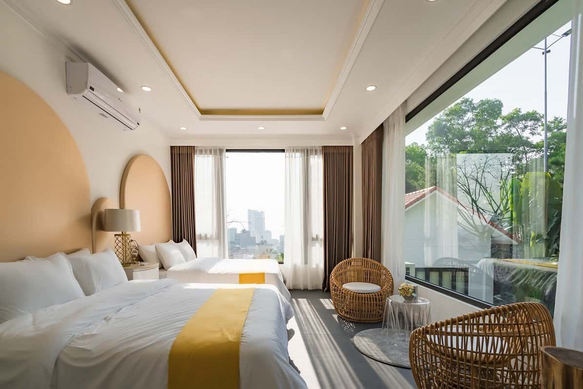 winter villa orestay ha long