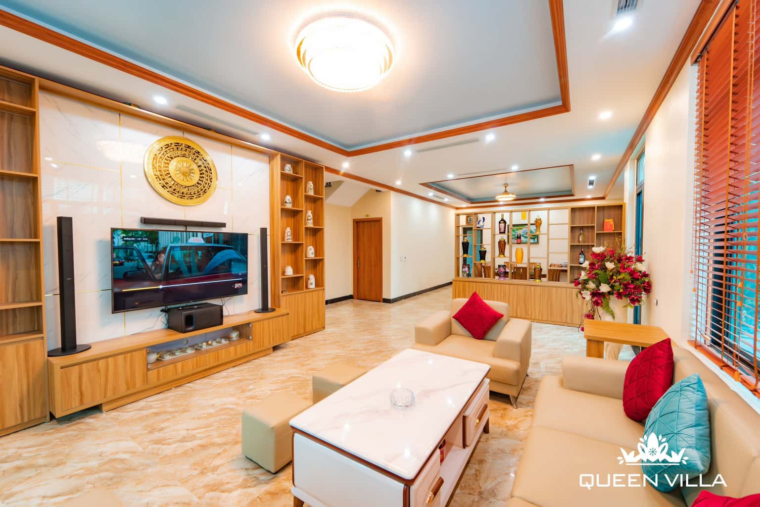 queen villa tuan chau ha long 