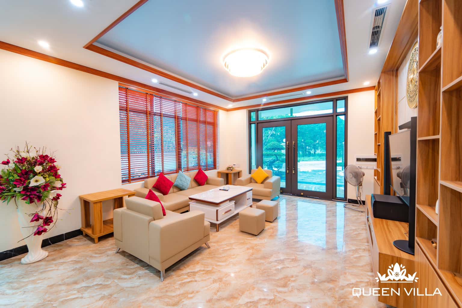 queen villa tuan chau ha long 