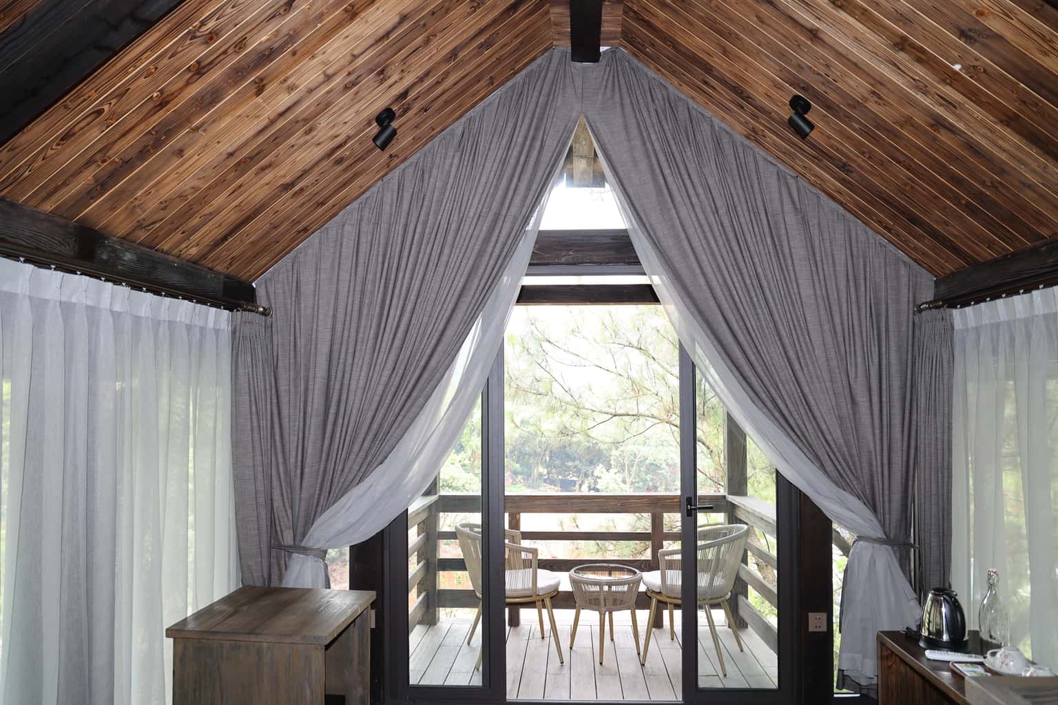 room 3 amaya retreat soc son ha noi 