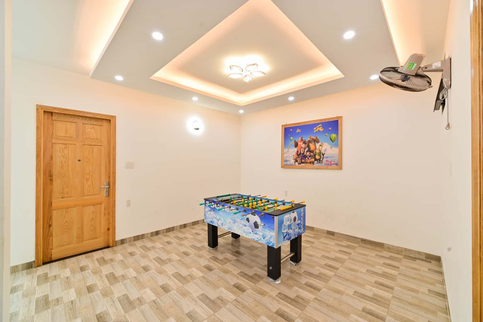 Billiards table