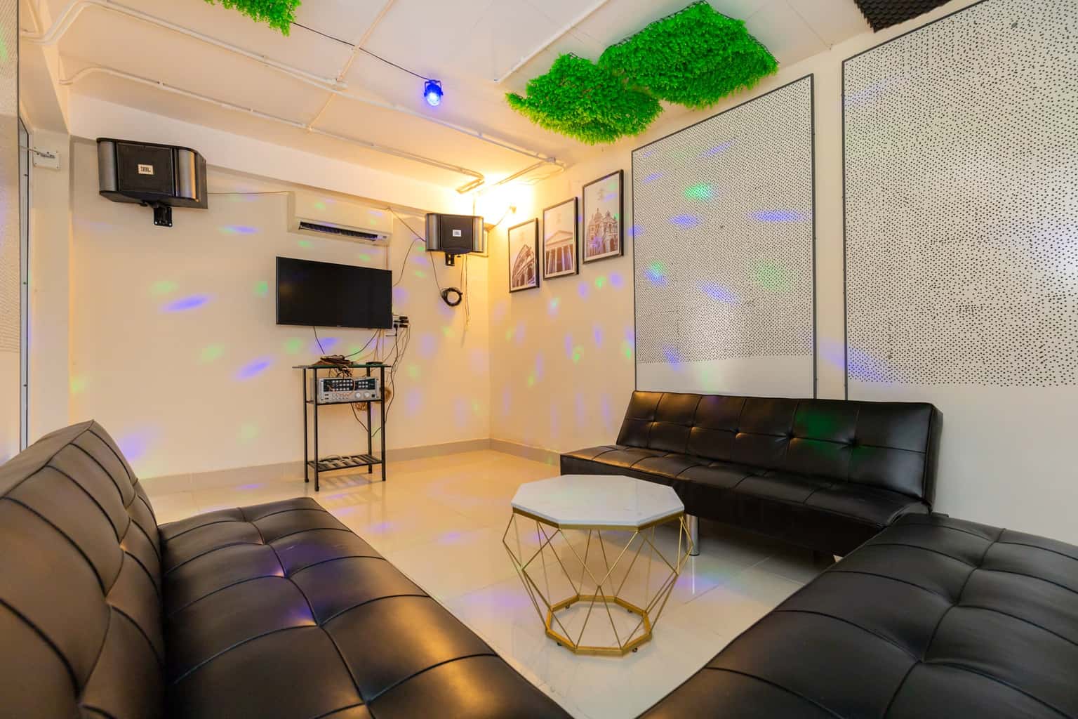 Karaoke room