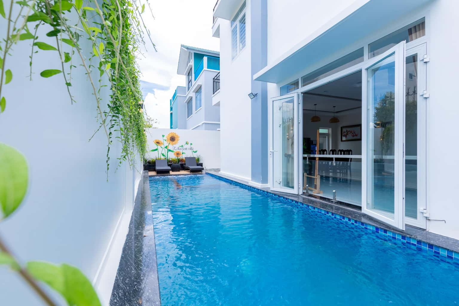 Bể bơi riêng 35m2 