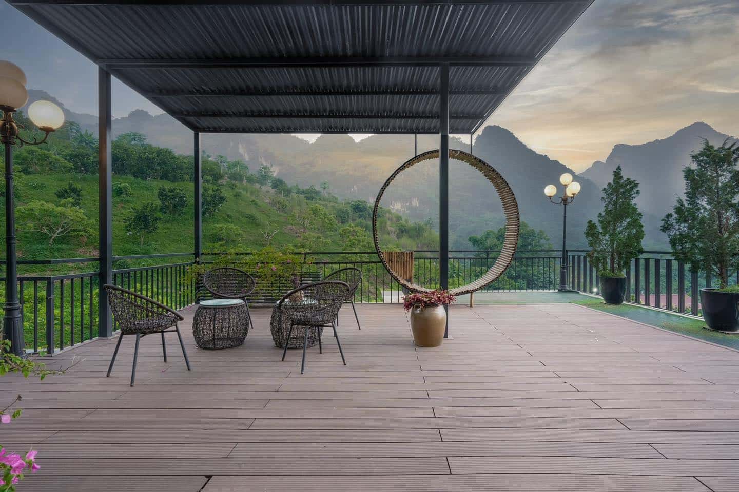 justfly an nhien garden hoa binh