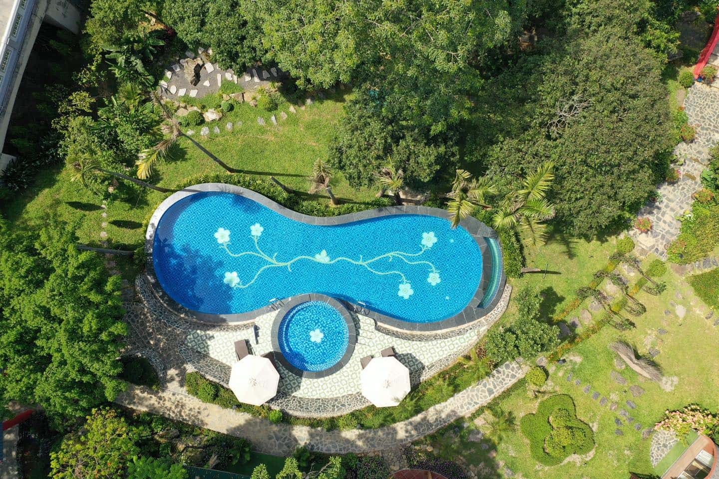 justfly moc tien bungalow hoa binh