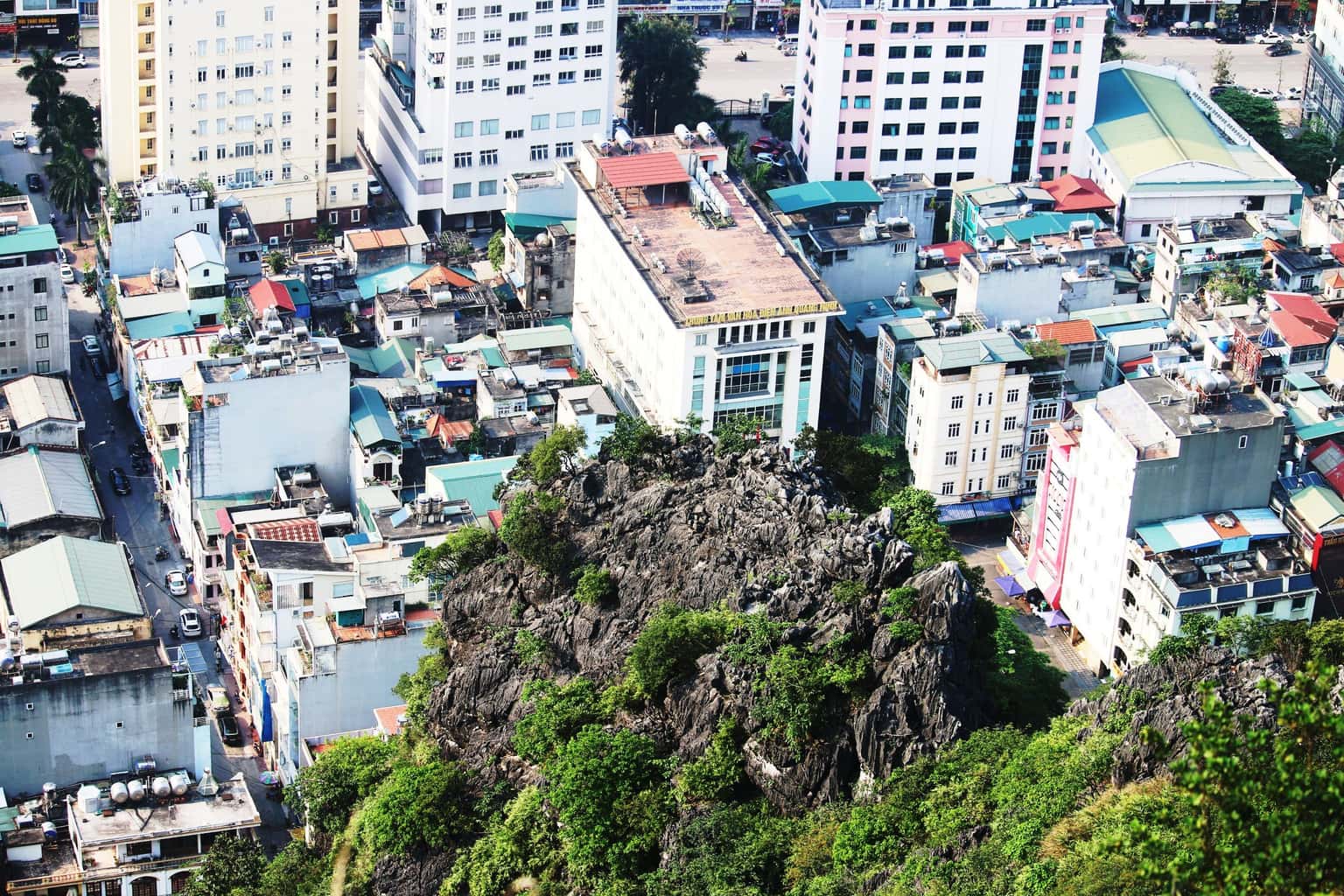 Núi Bài Thơ, Hạ Long — ảnh 11