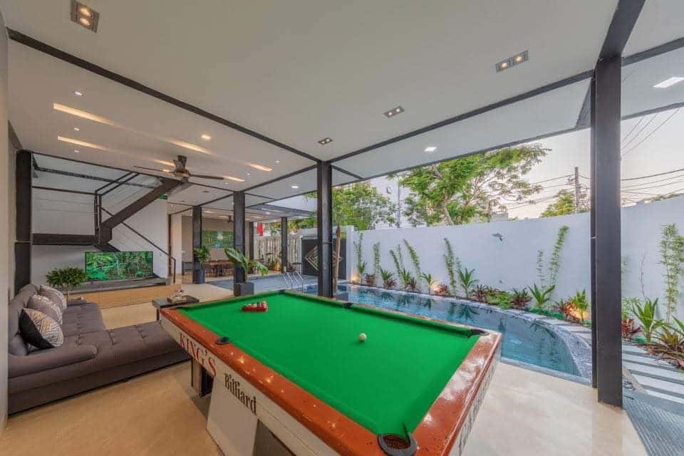 Billiard table