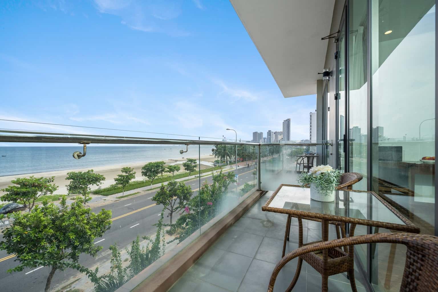 justfly beach front villa 08 hoang sa da nang