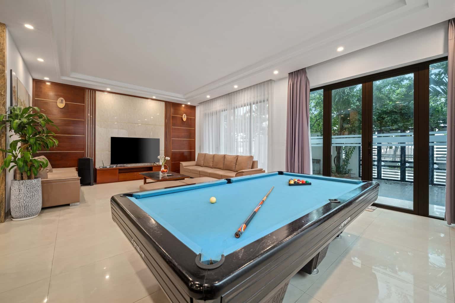 justfly beach front villa 08 hoang sa da nang