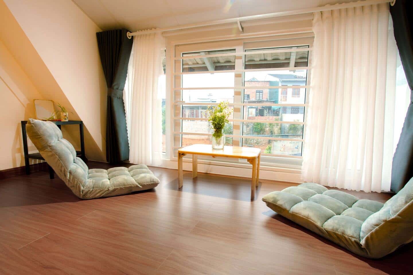 justfly kimi uchi home 52 nguyen an ninh da lat
