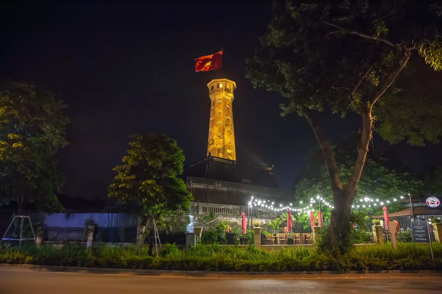 Cột cờ Hà Nội — ảnh 6