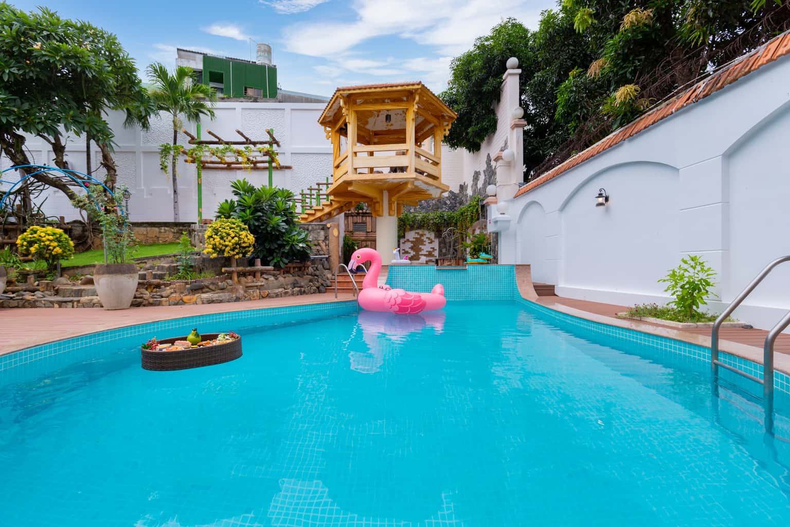 Private 60m2 swimming pool