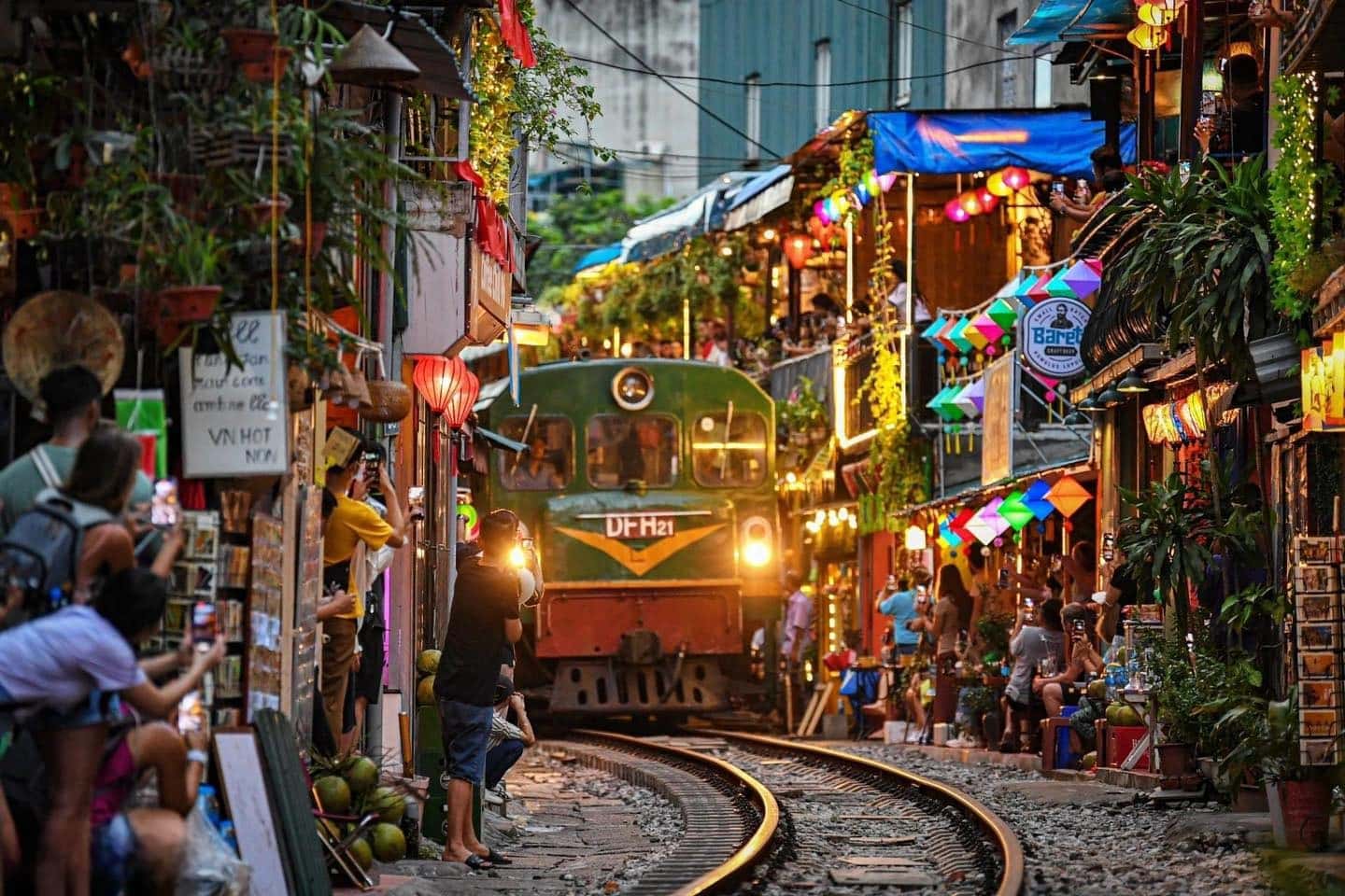 Phố đường tàu Hà Nội  — ảnh 17