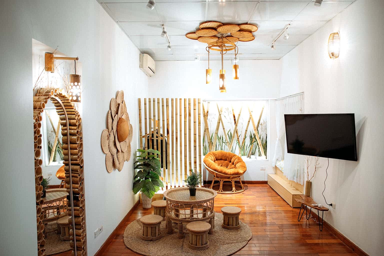 justfly tre studio an house hoan kiem ha noi