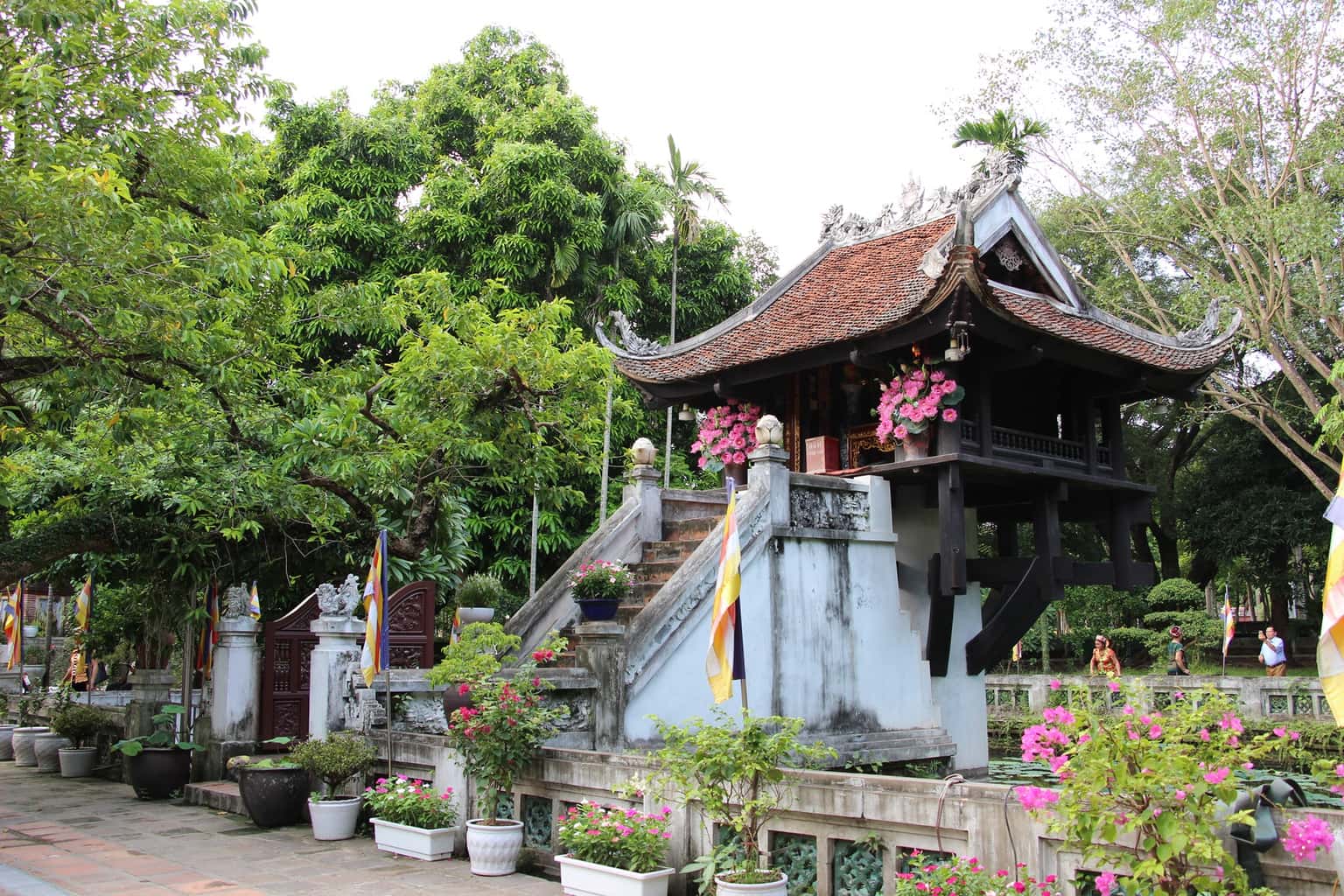 chua mot cot hanoi