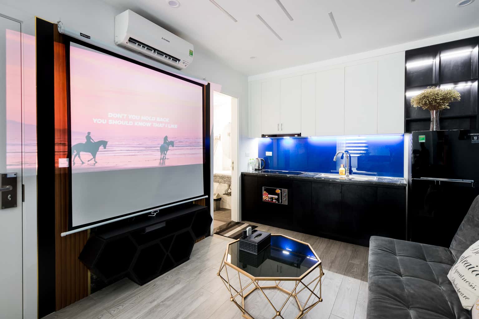 Hidden 303 (Hidden 9 Homestay) Âu Cơ, Tây Hồ — ảnh 1