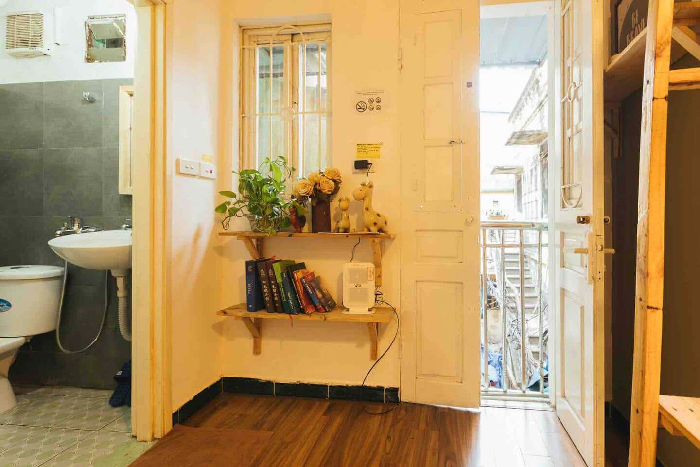 BUZZ Hanoi 2 (83 Thợ Nhuộm), Hoàn Kiếm — photo 12