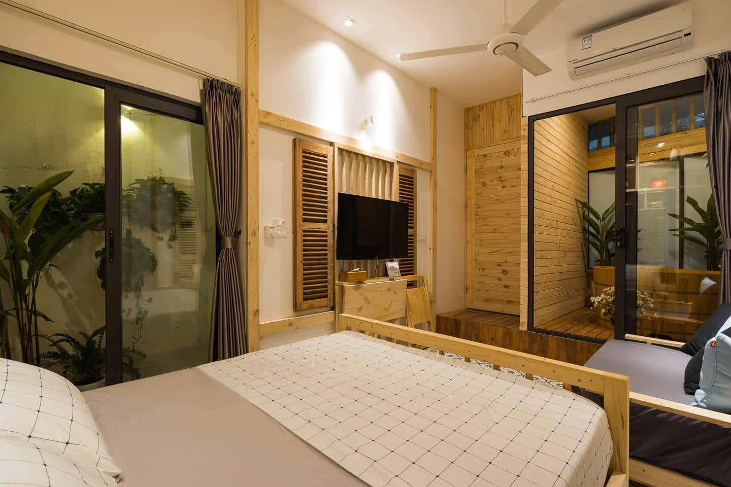 justfly lakeside room le thai to lotus homestay ha noi