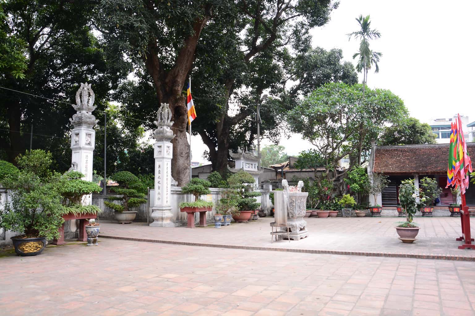 justfly chua lang hanoi