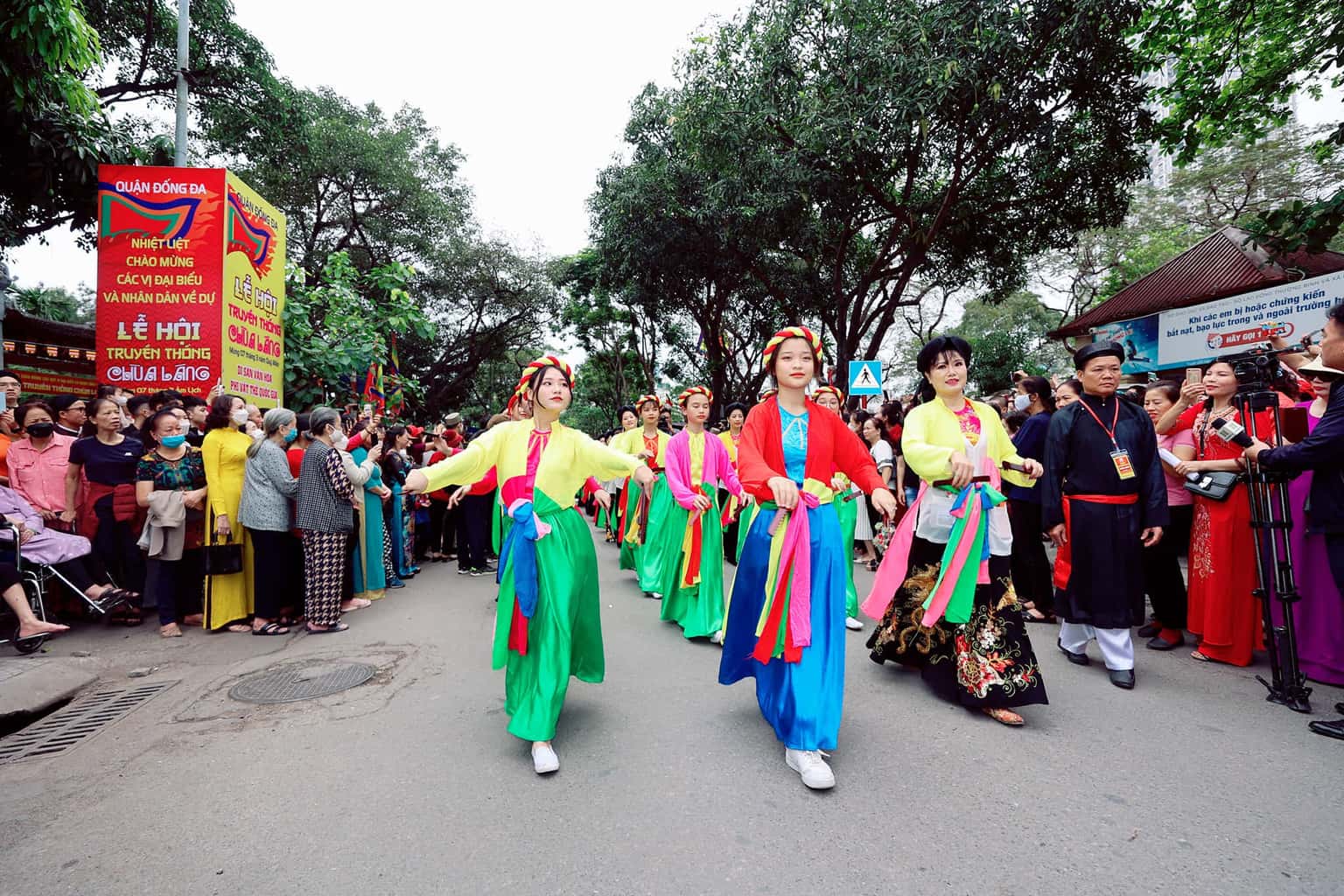 justfly chua lang hanoi