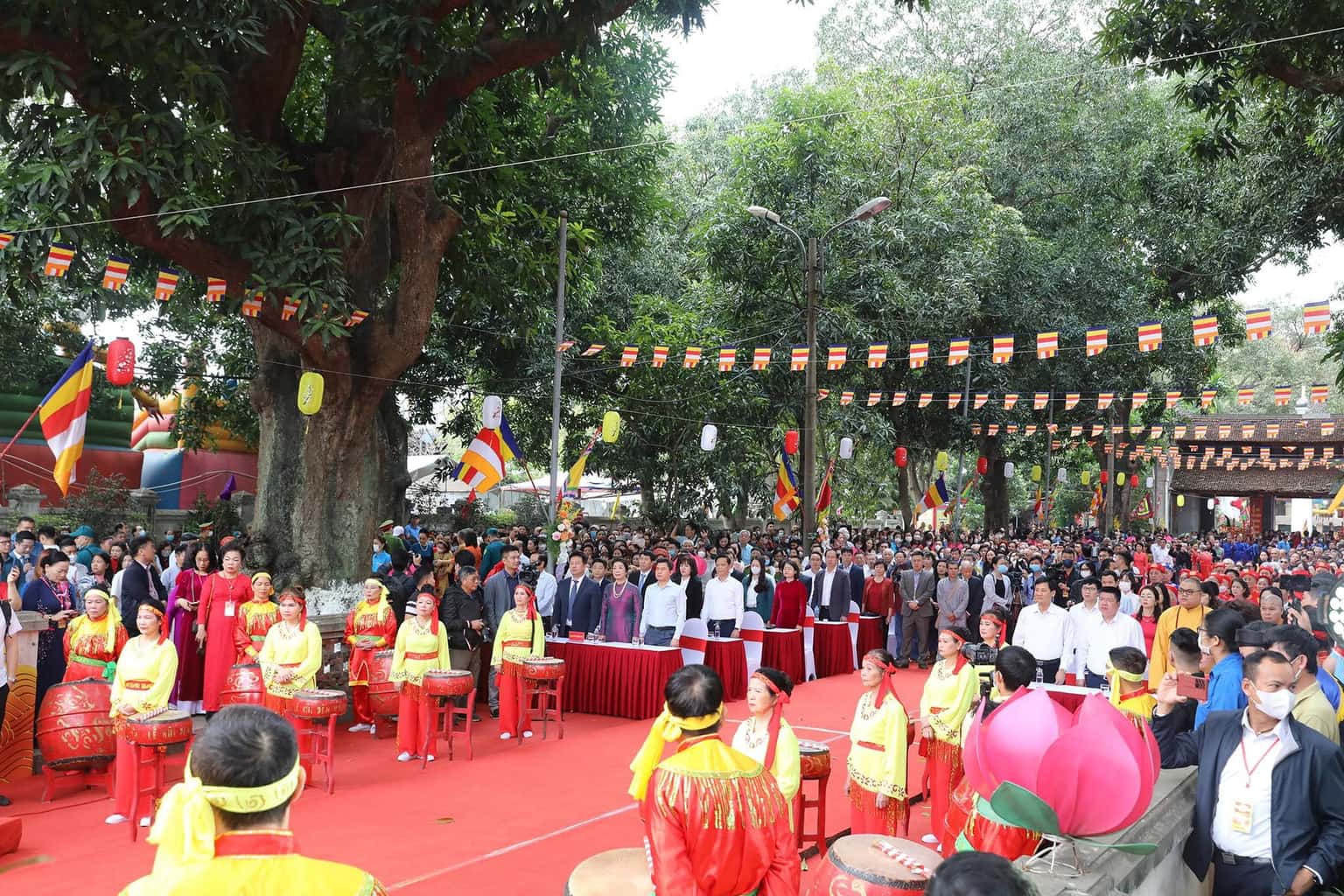 justfly chua lang hanoi