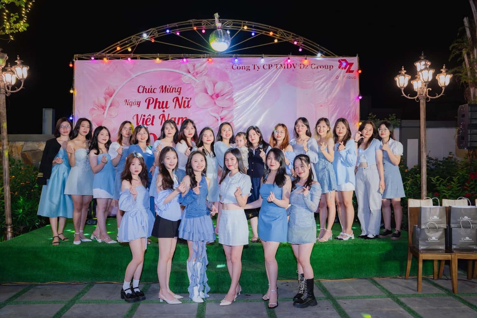 Sẵn khung backdrop