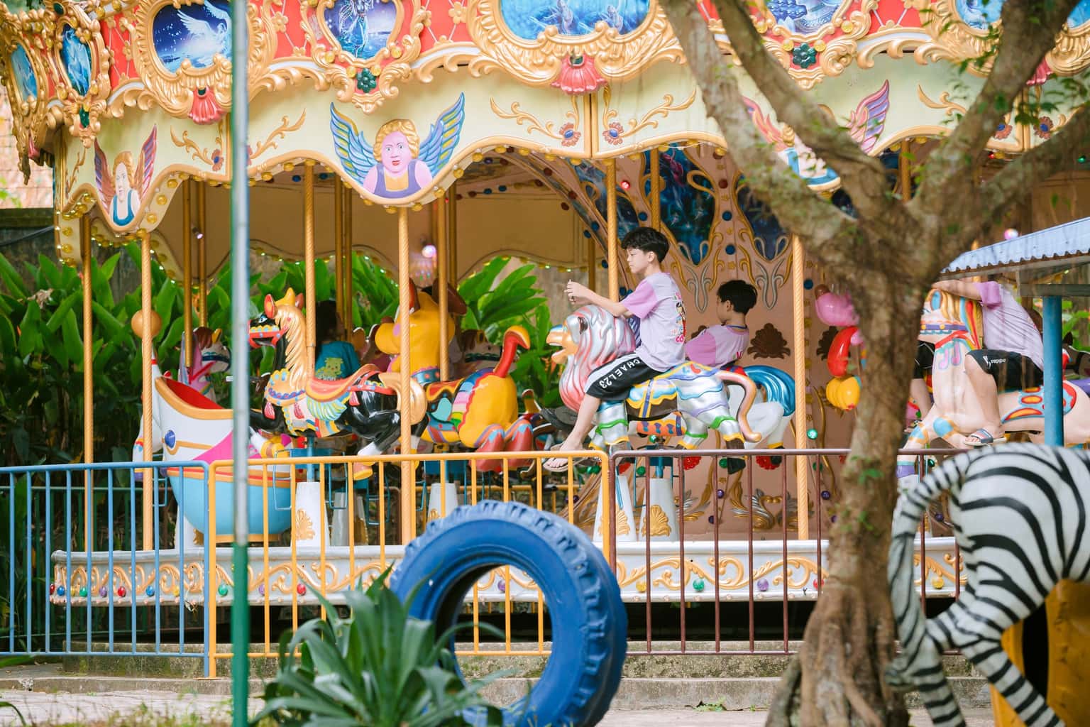 justfly khu du lich ao vua ba vi hanoi