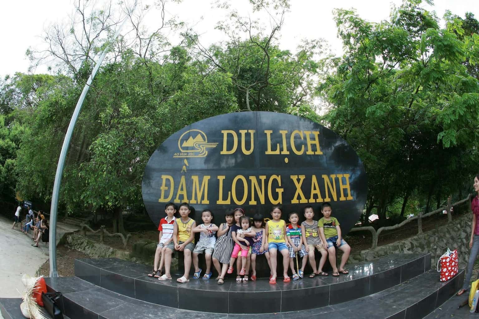 justfly khu du lich dam long ba vi hanoi