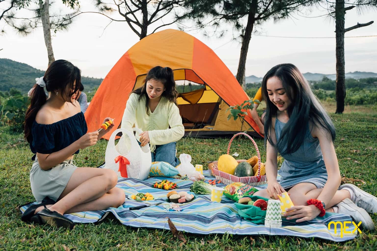 justfly khu cam trai son tinh camp ba vi hanoi