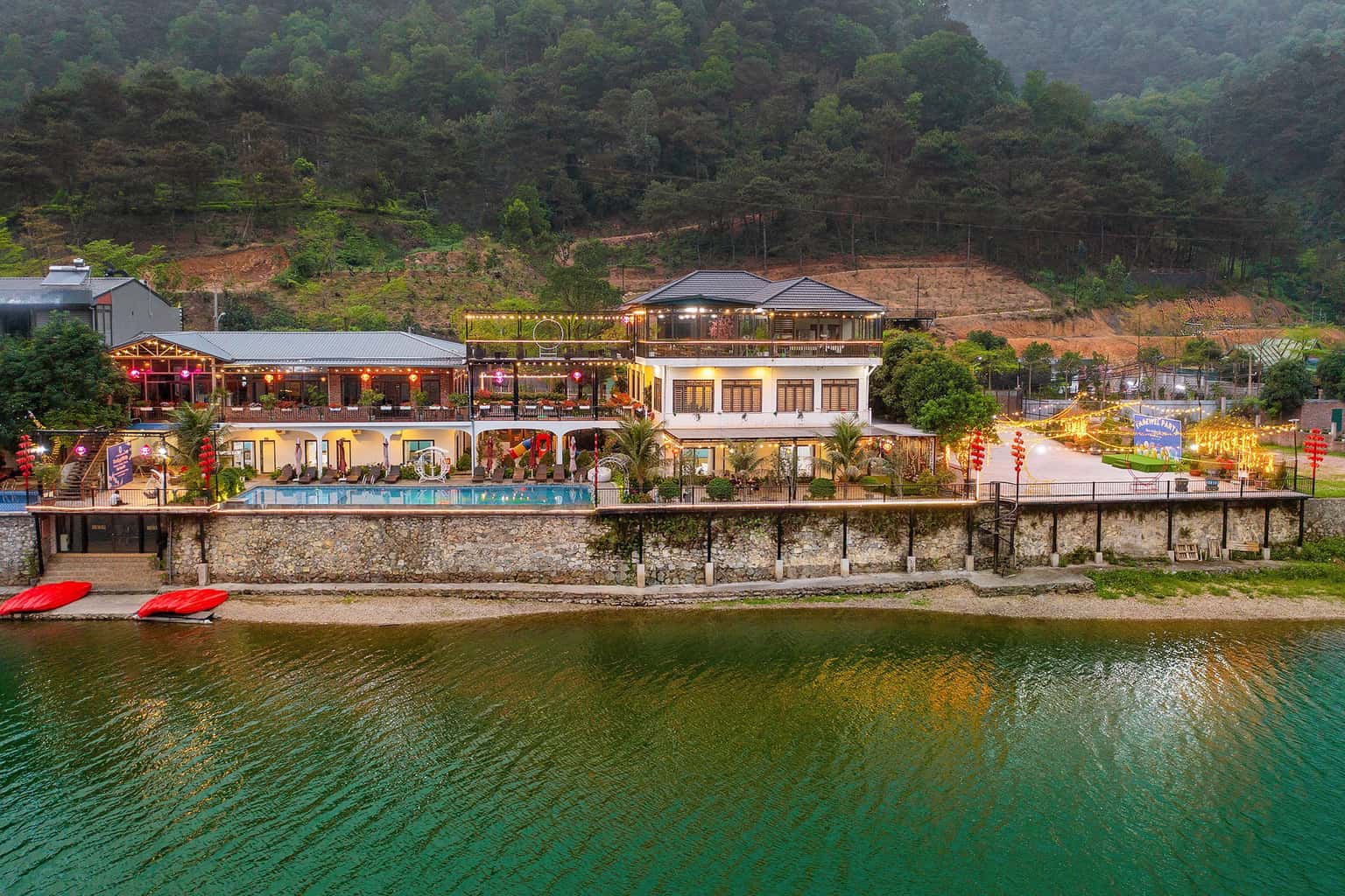 位于Sóc Sơn Đồng Đò湖畔的Minh Tân Villa整租房源 — 照片 1