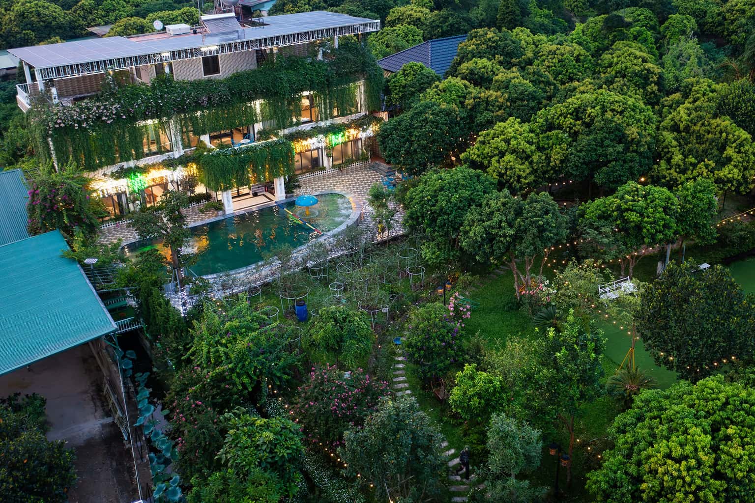 justfly bin garden villa soc son