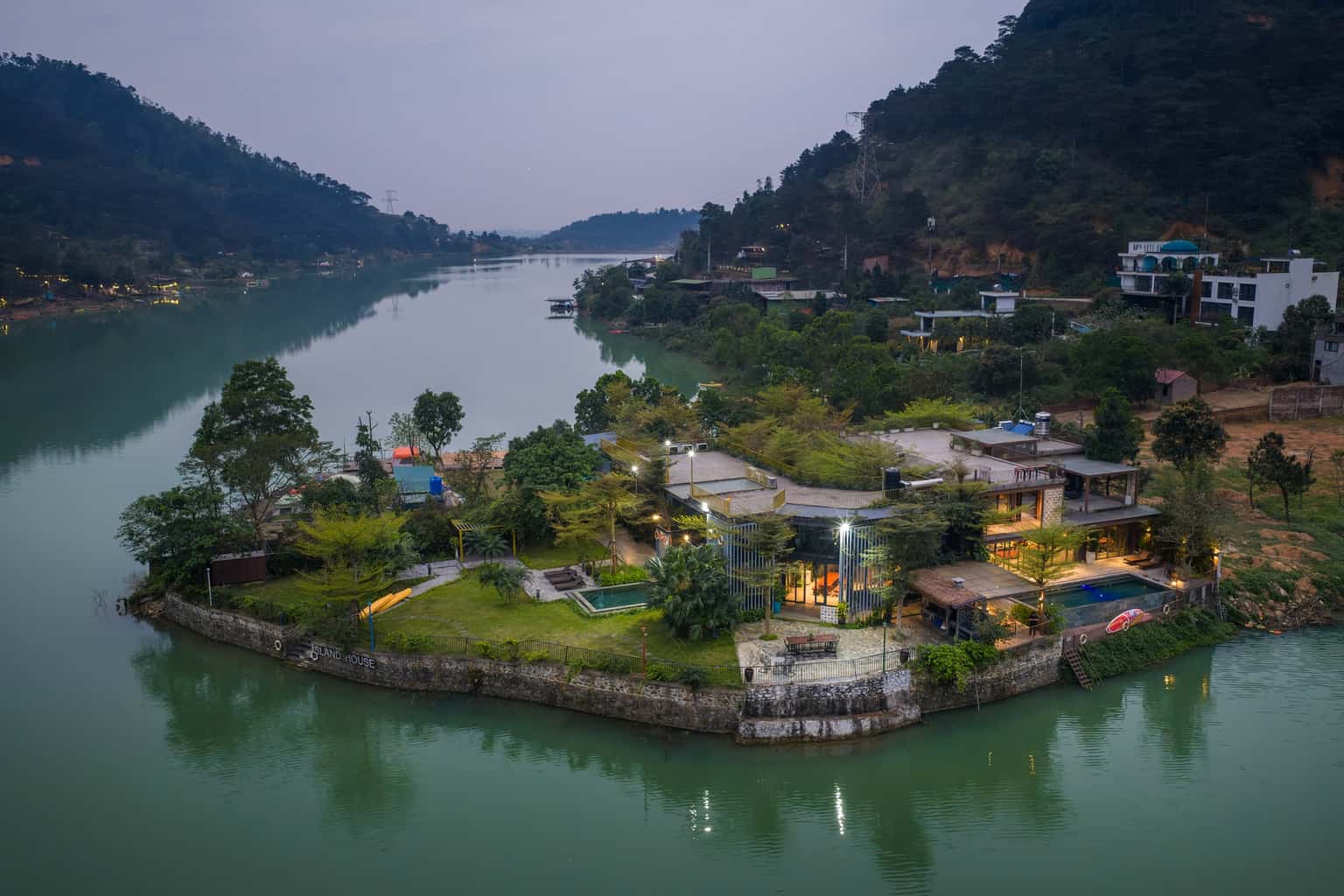 Island House 1 (Một Homestay) tại hồ Đồng Đò, Sóc Sơn — ảnh 1