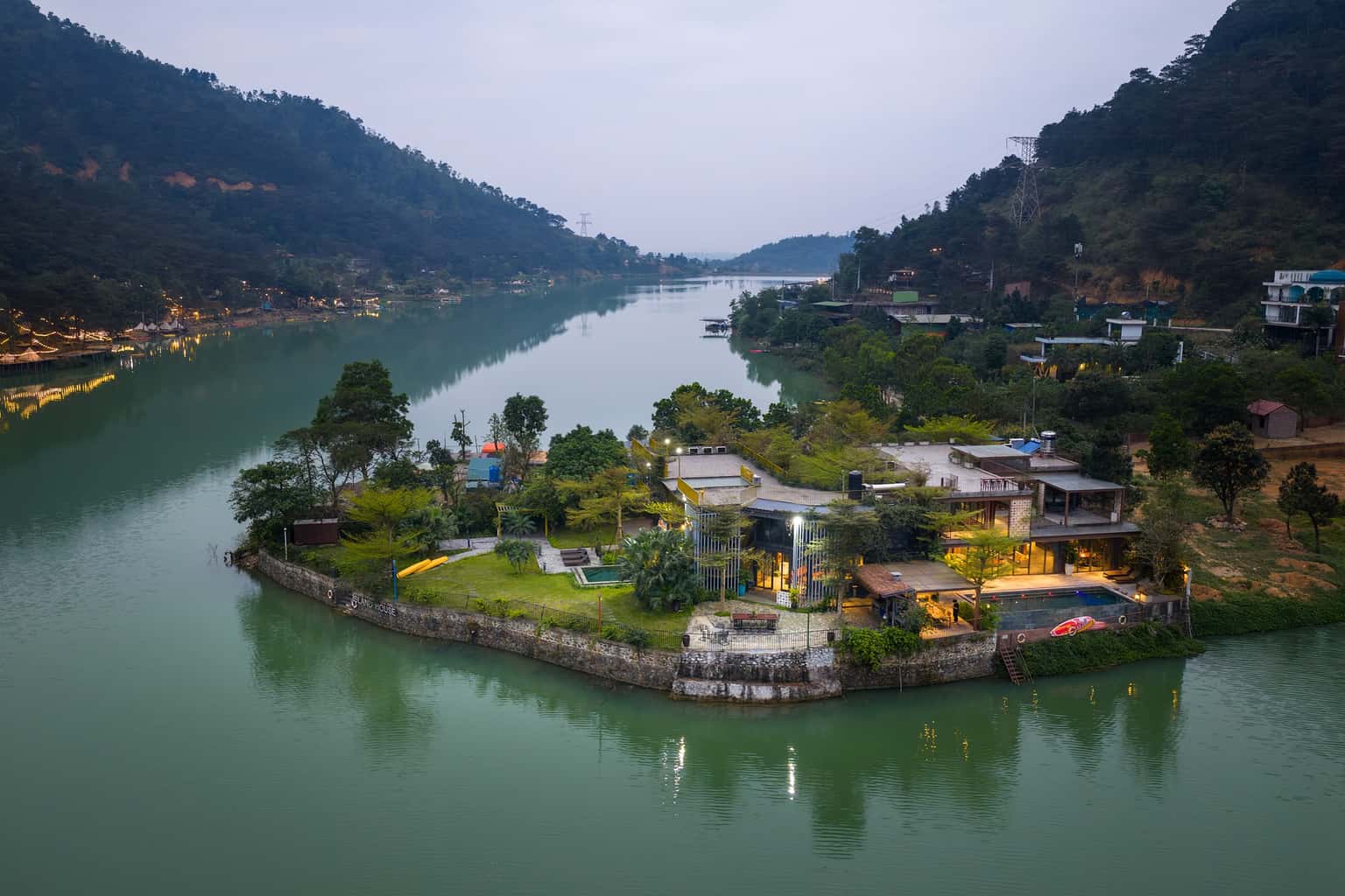 Island House 2 (Một Homestay) tại hồ Đồng Đò, Sóc Sơn — ảnh 1