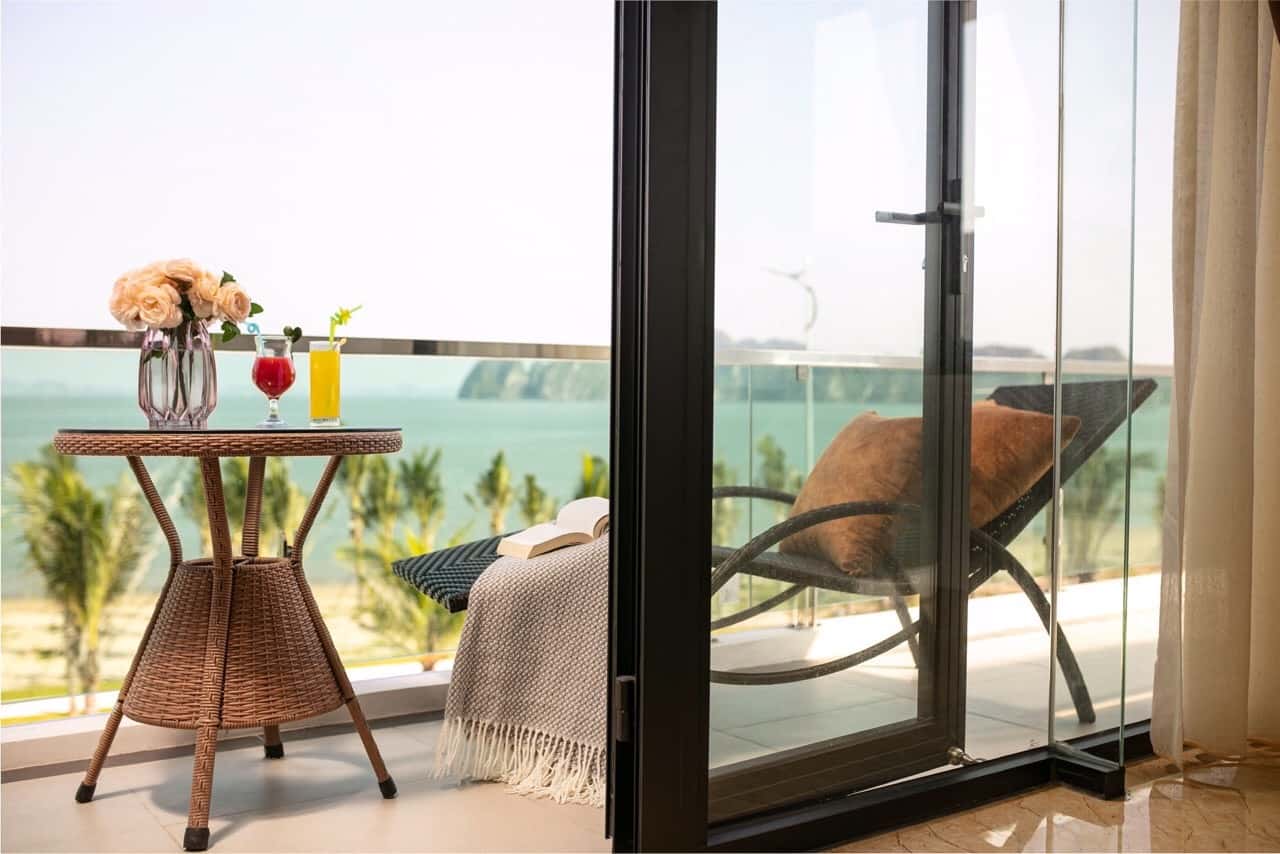 justfly kingly villa tuan chau ha long quang ninh