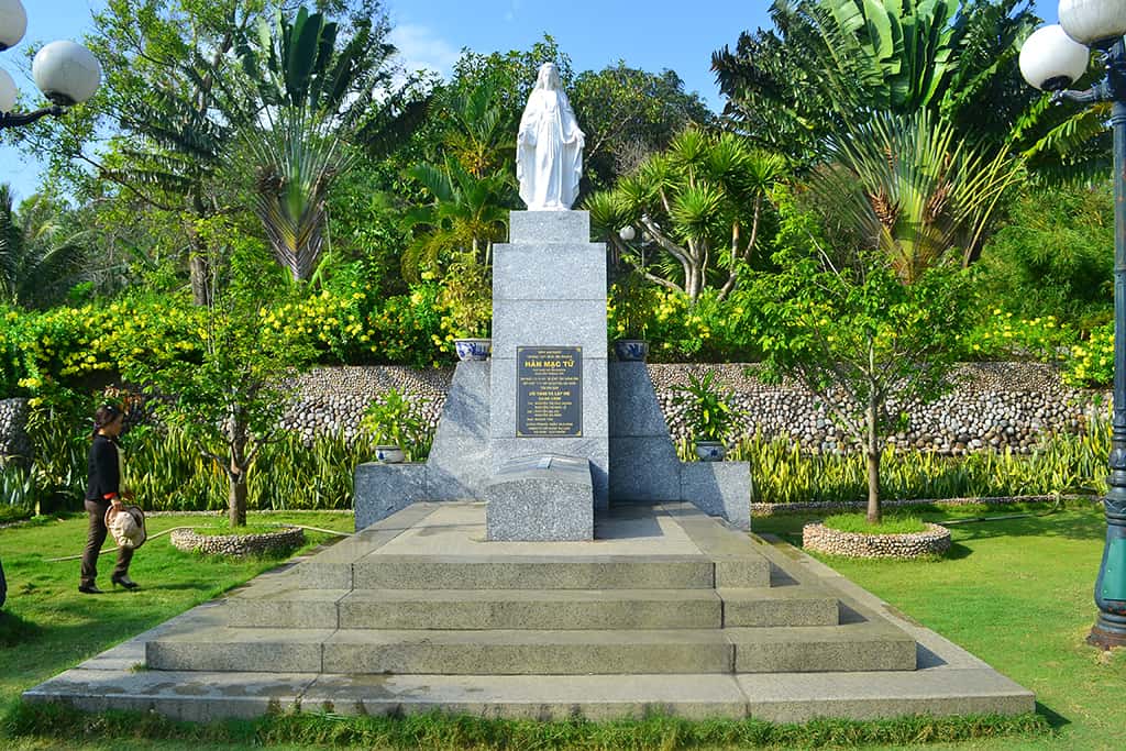 justfly ghenh rang tien sa quy nhon 