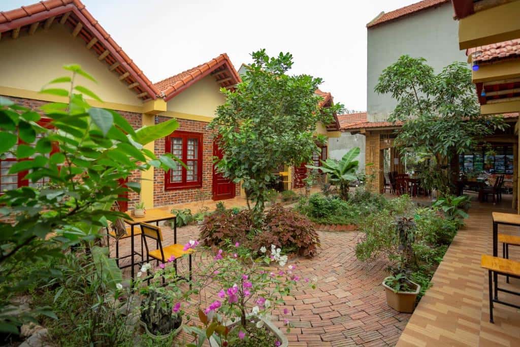 justfly bungalow gia dinh viet anh homestay ninh binh