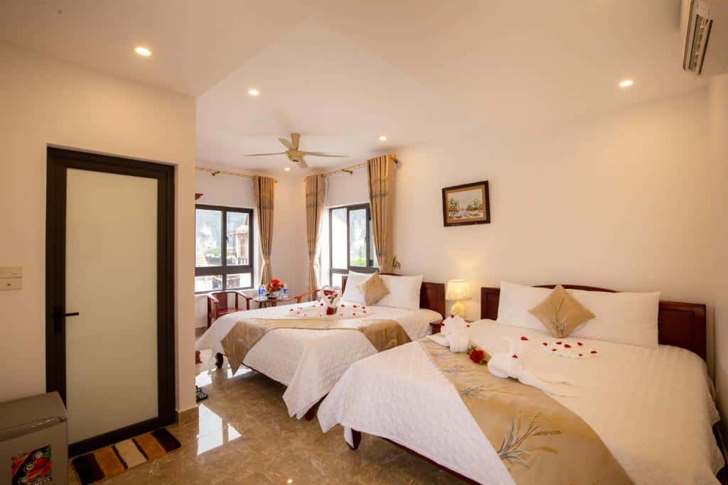 phong gia dinh co ban cong lys homestay ninh binh