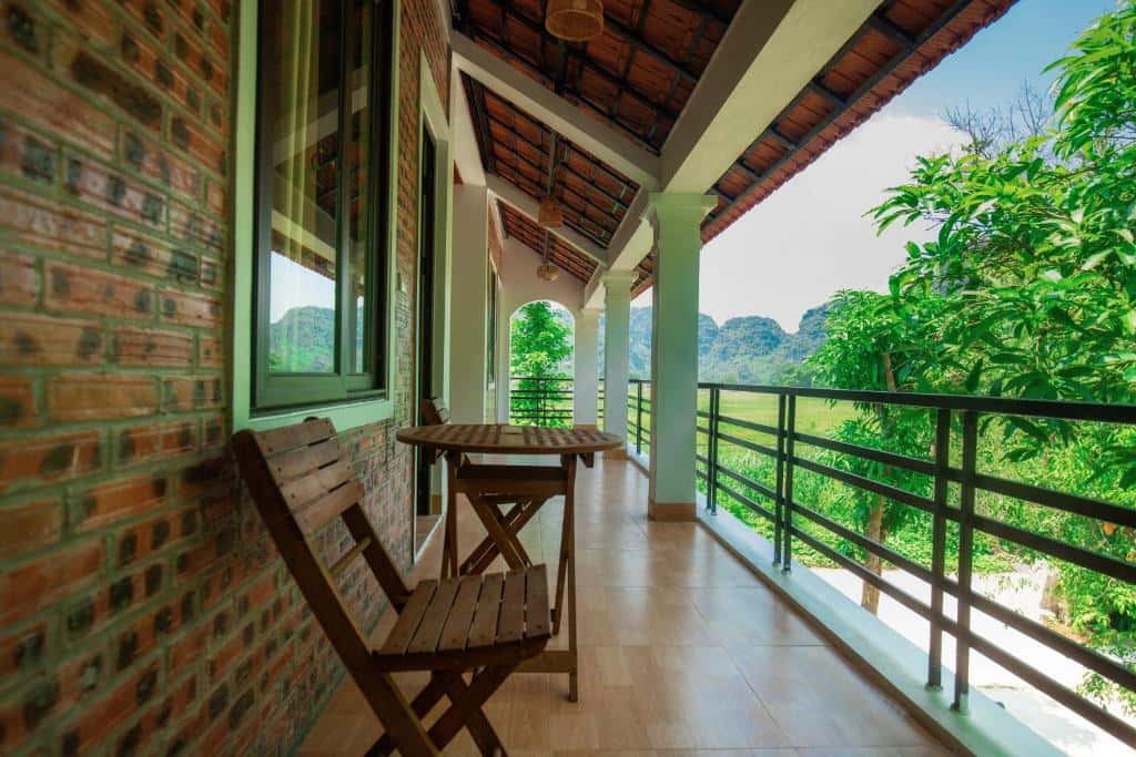 justfly king room hang mua family homestay ninh binh
