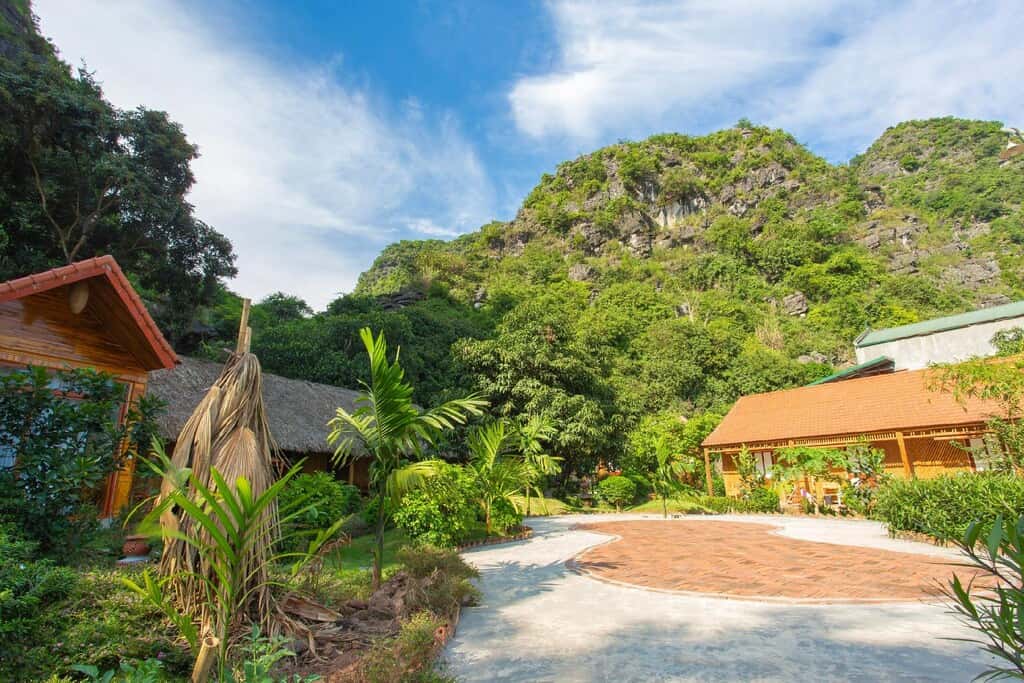 phong superior queen green mountain homestay ninh binh