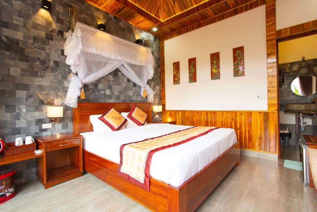 phong queen suite green mountain ninh binh