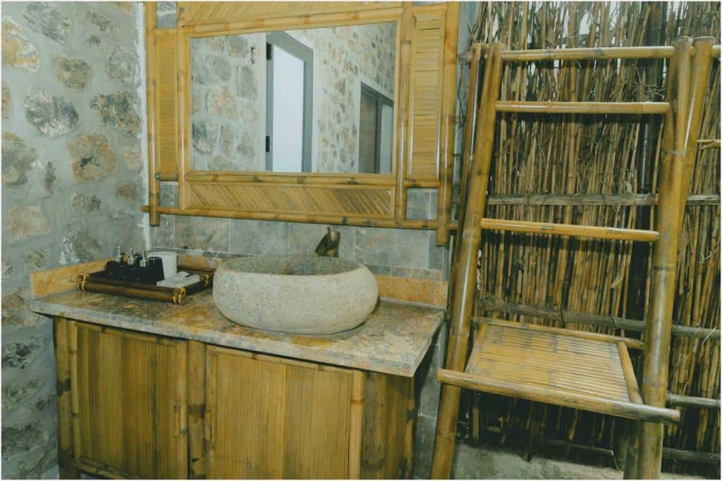 justfly triple garden view room trang an ecolodge ninh binh