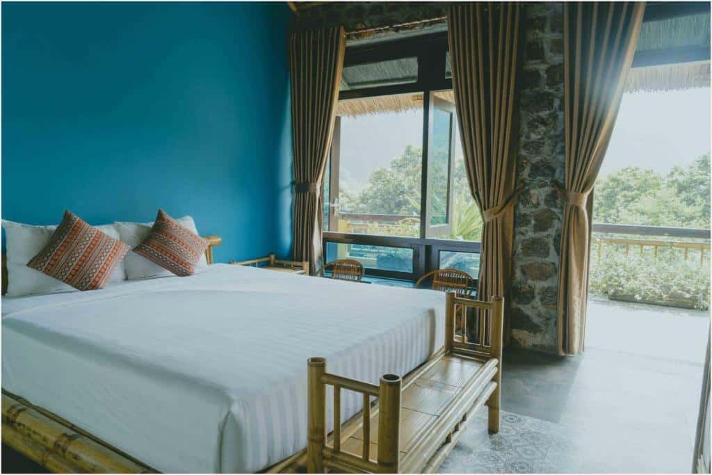 justfly deluxe king room trang an ecolodge ninh binh
