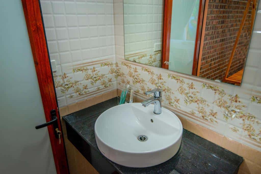 justfly superior triple tam coc summer bungalow ninh binh