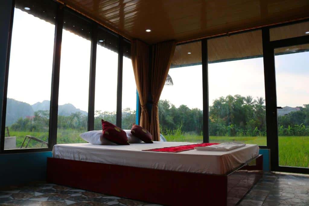 phong deluxe double hang mua homestay ninh binh