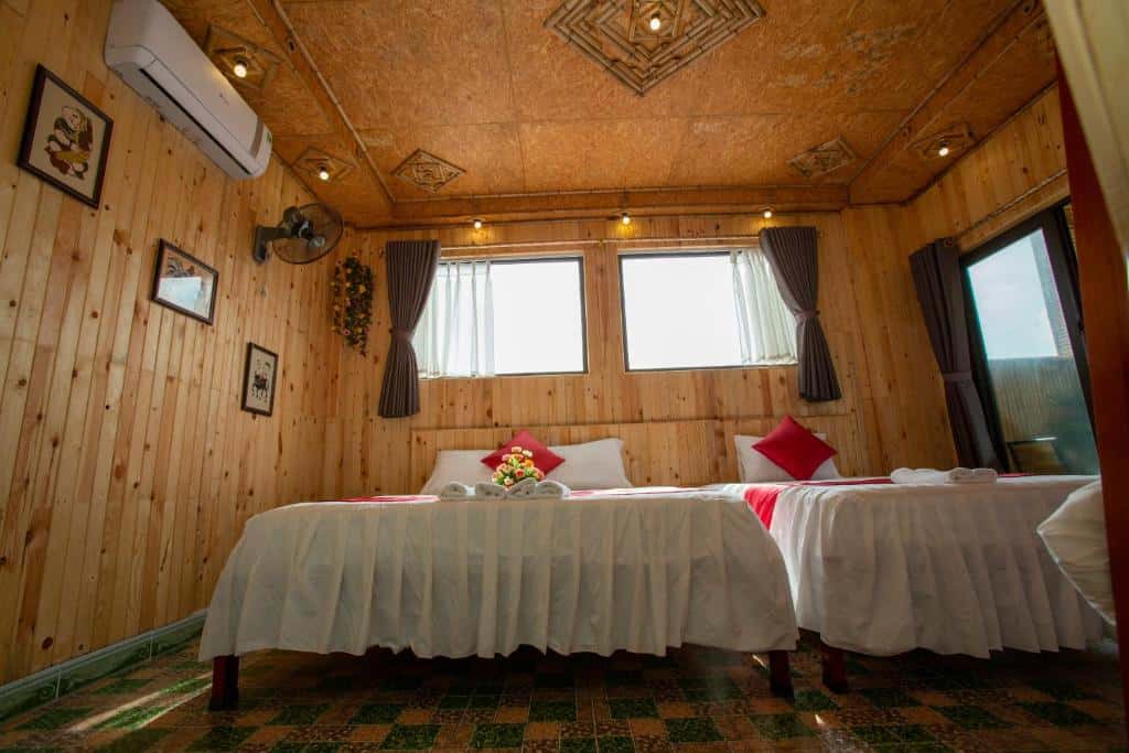 justfly phong luxury 3 nguoi hang mua bamboo homestay