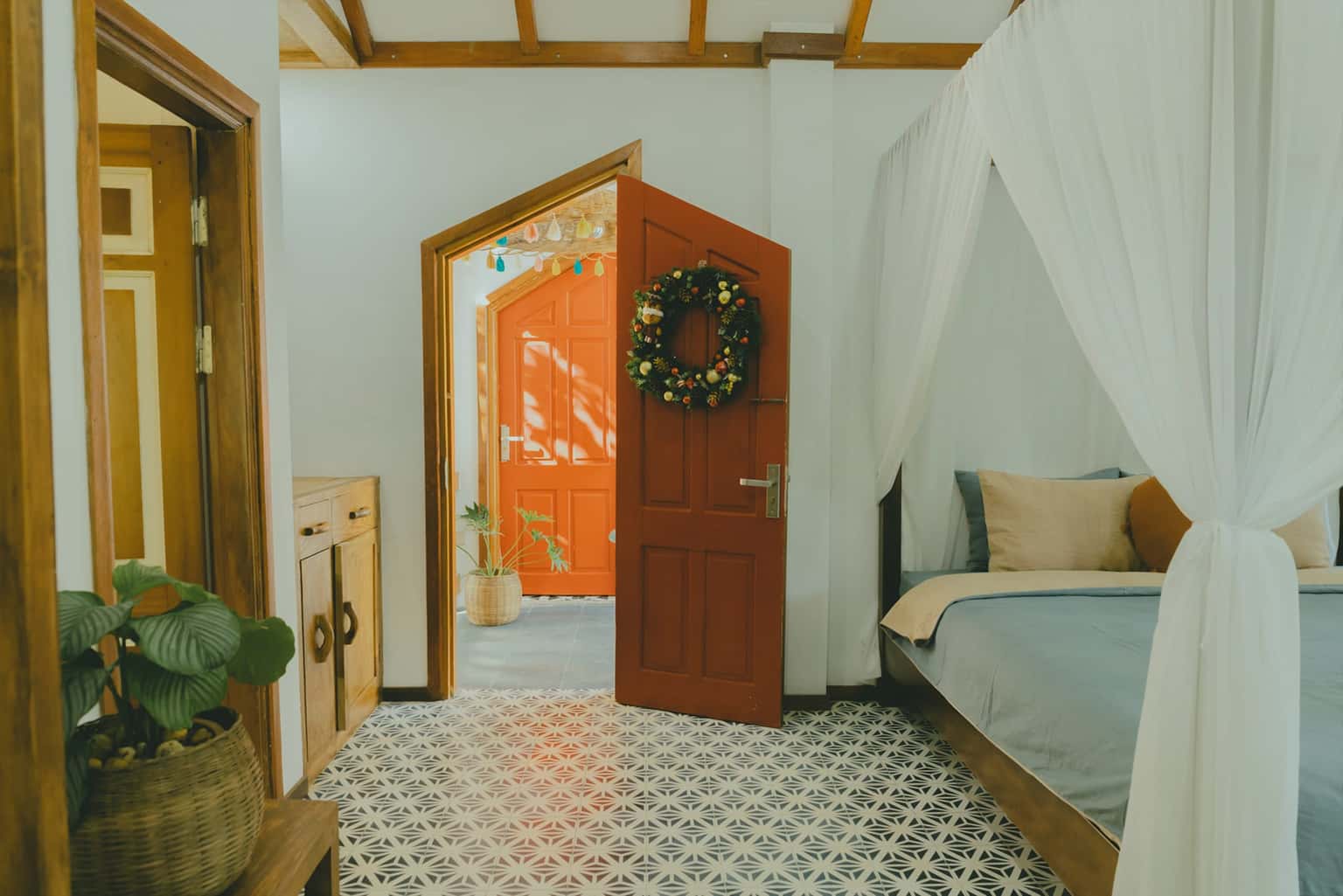 deluxe double the woden gate ninh binh