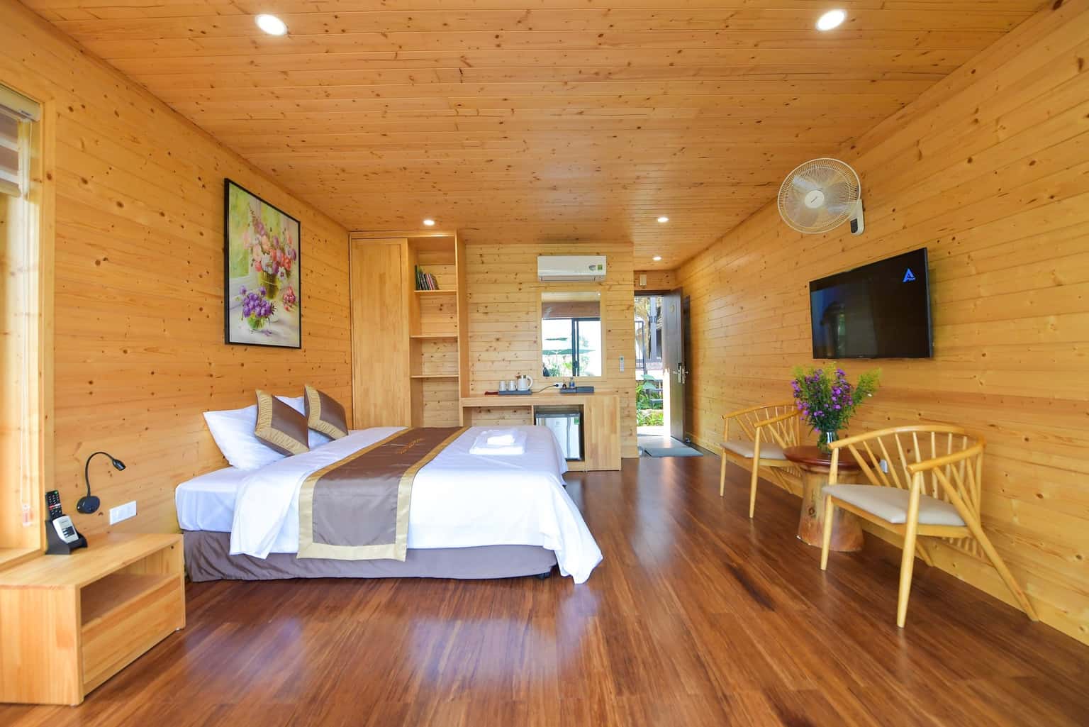 justfly bungalow lake view suoi ngoc retreat thach that